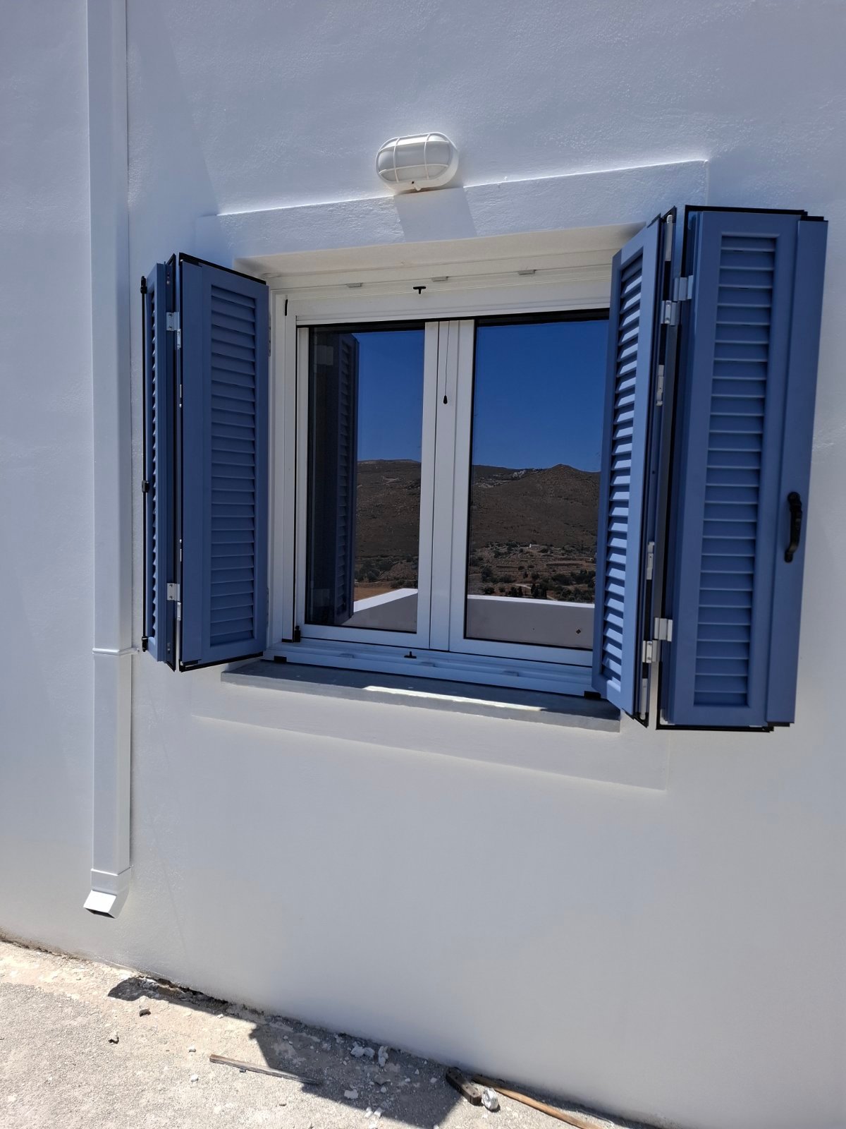 Ανοιγόμενες Μπαλκονόπορτες & Παντζούρια Αλουμινίου | Alfaloumin Ανοιγόμενες Μπαλκονόπορτες & Παντζούρια Αλουμινίου | Alfaloumin