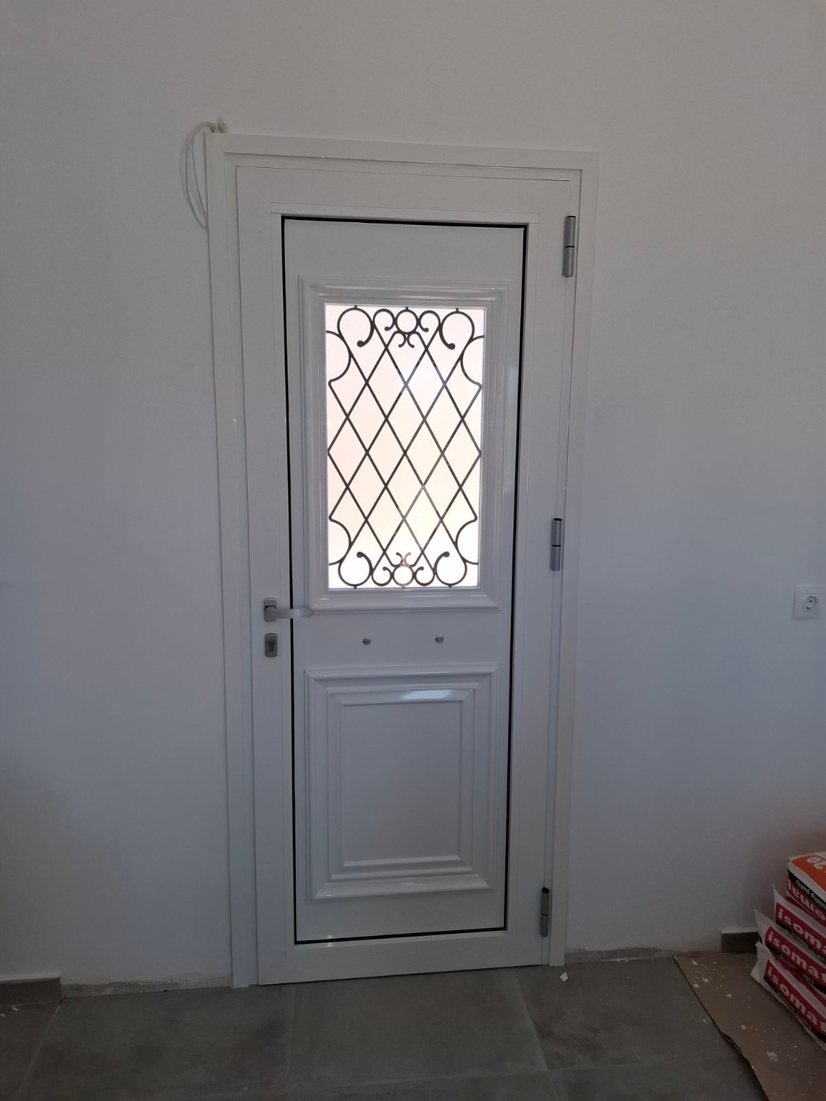 Ανοιγόμενες Μπαλκονόπορτες & Παντζούρια Αλουμινίου | Alfaloumin Ανοιγόμενες Μπαλκονόπορτες & Παντζούρια Αλουμινίου | Alfaloumin